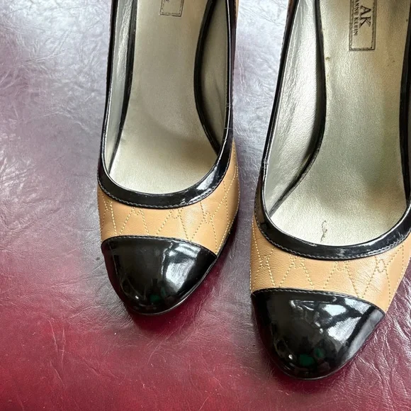 Anne Klein Black and Tan Heels - Picture 9 of 13